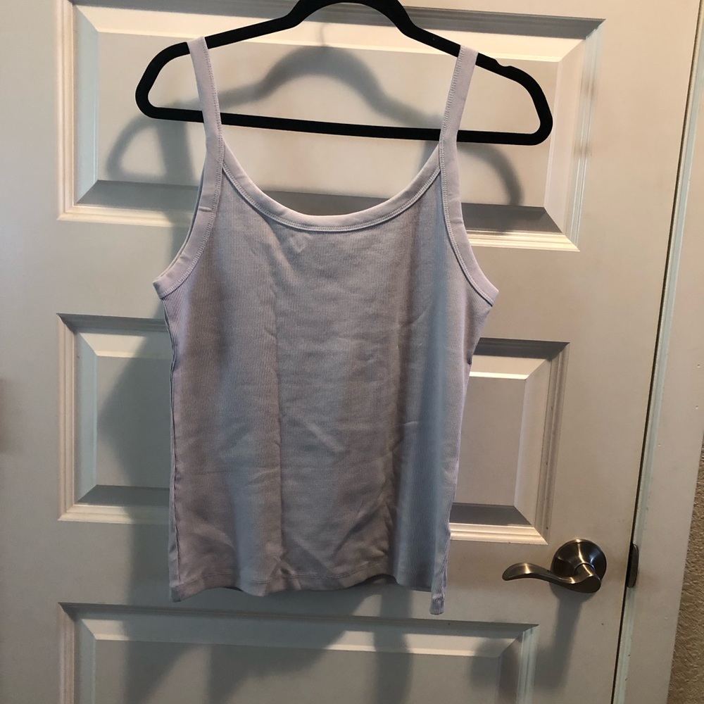 H&M light purple and black tank top set